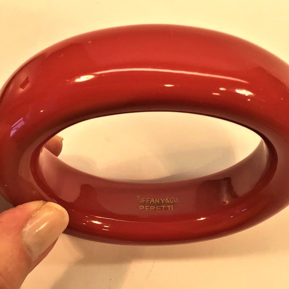 Tiffany & Co. Elsa Peretti Bangle Bracelet Wood and Red Lacquer, Japan - Picture 2 of 5